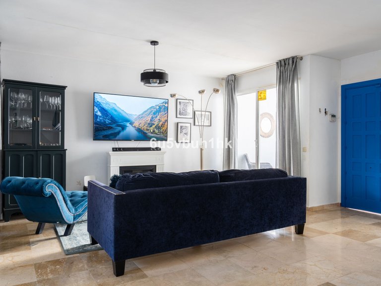 Villa for Sale in Nueva Andalucía, Malaga 3