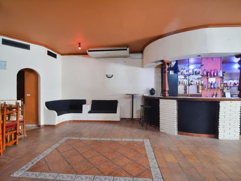 Commercial for Sale in Fuengirola, Malaga 11