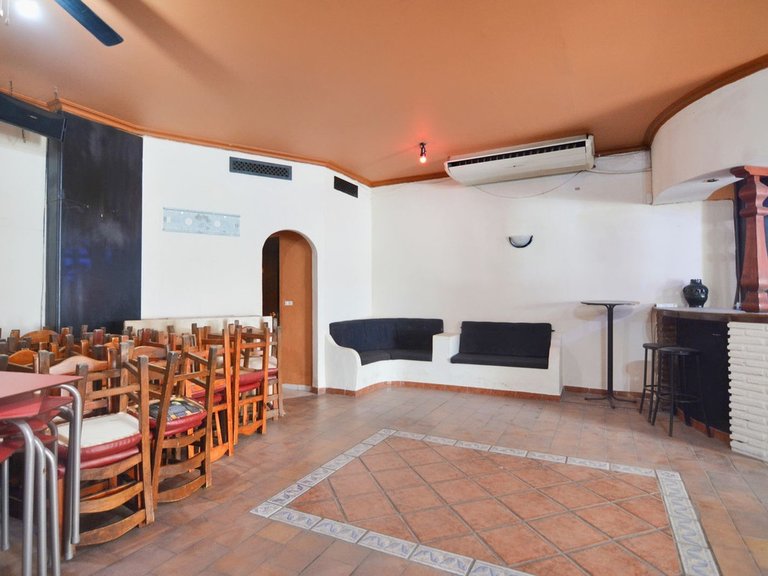 Commercial for Sale in Fuengirola, Malaga 12