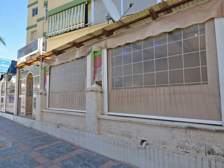 Commercial for Sale in Fuengirola, Malaga 17