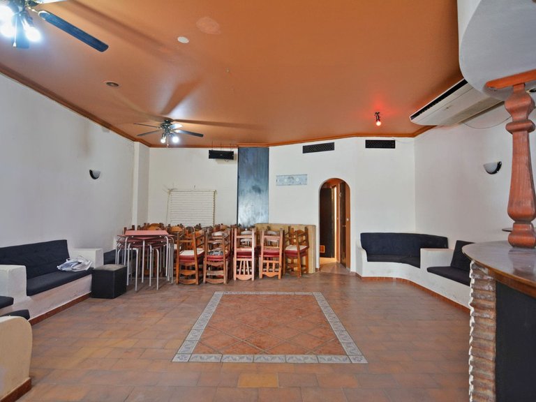 Commercial for Sale in Fuengirola, Malaga 9