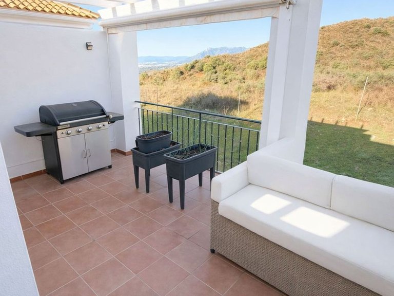 Apartment for Sale in Calahonda, Malaga 10