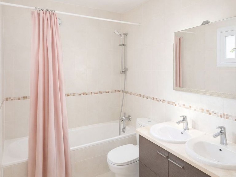 Apartment for Sale in Calahonda, Malaga 13