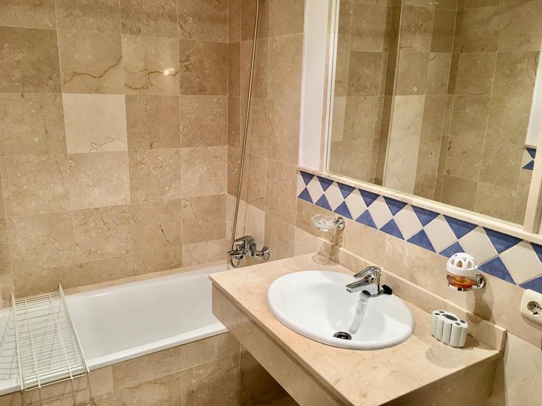 Apartment for Sale in Nueva Andalucía, Malaga 14