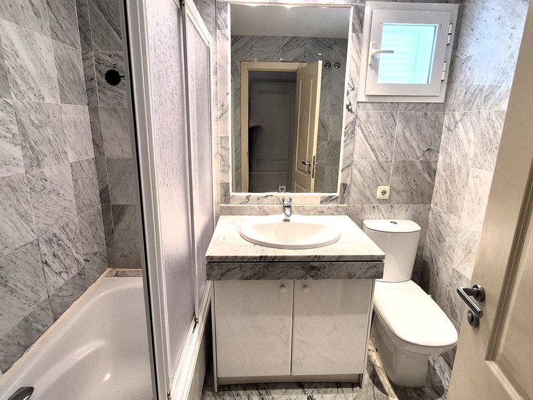 Apartment for Sale in Bahía De Marbella, Malaga 20