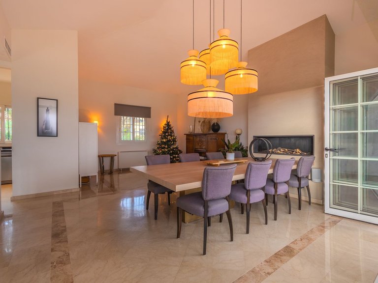 Villa for Sale in Nueva Andalucía, Malaga 13