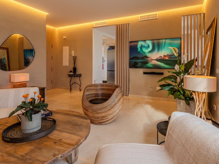 Villa for Sale in Nueva Andalucía, Malaga 5