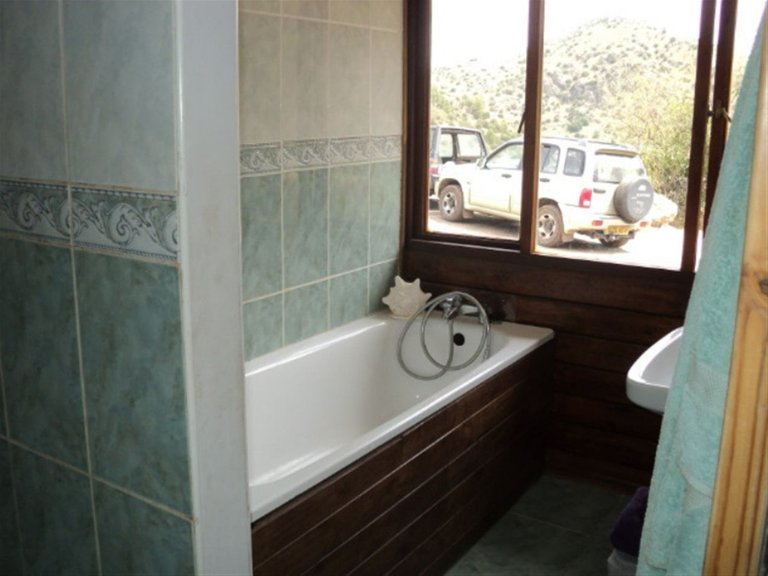 Villa for Sale in Ardales, Malaga 12