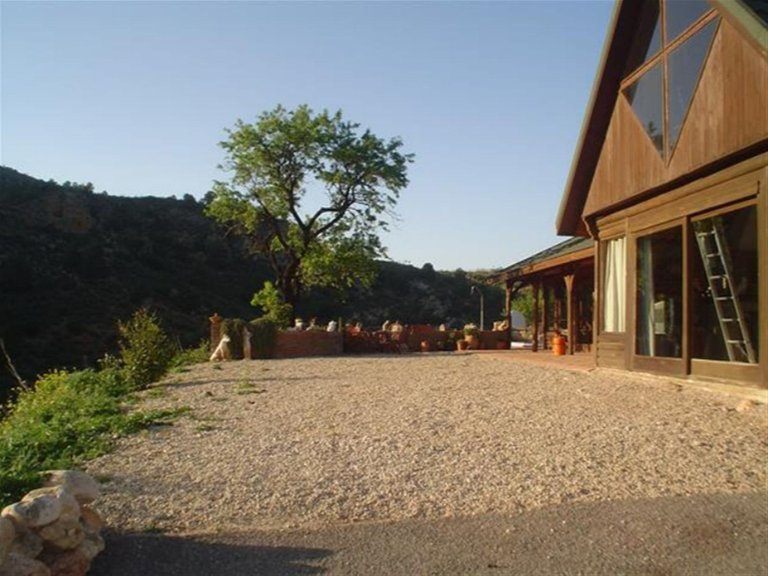 Villa for Sale in Ardales, Malaga 5