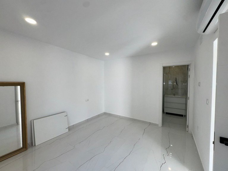 Apartment for Sale in Alhaurín El Grande, Malaga 8