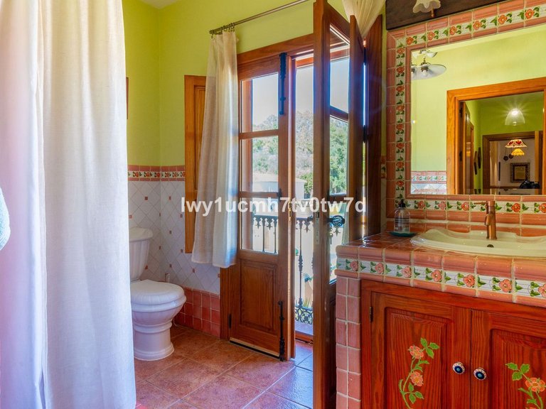Villa for Sale in Torremolinos, Malaga 28