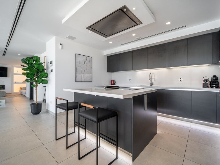 Villa for Sale in Nueva Andalucía, Malaga 14