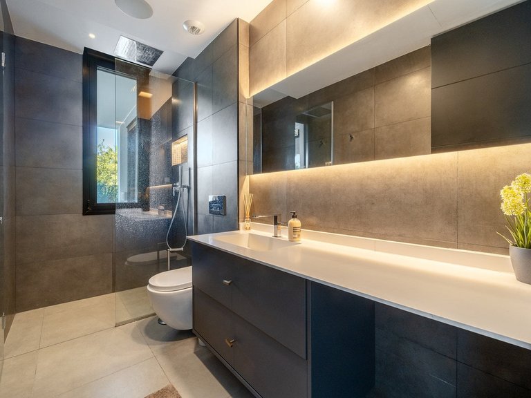Villa for Sale in Nueva Andalucía, Malaga 22
