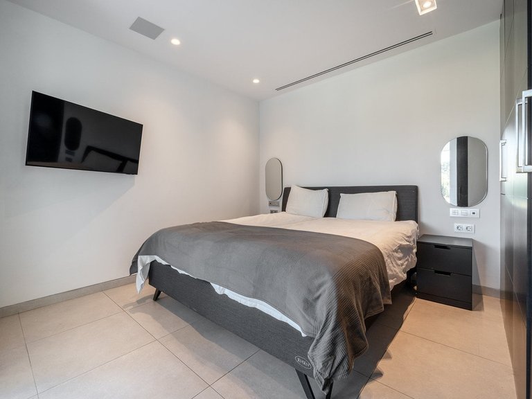 Villa for Sale in Nueva Andalucía, Malaga 29