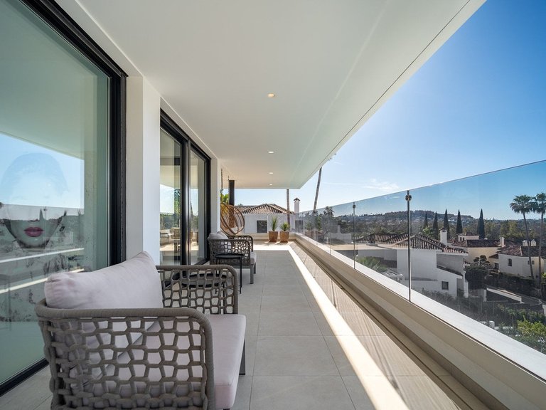 Villa for Sale in Nueva Andalucía, Malaga 43
