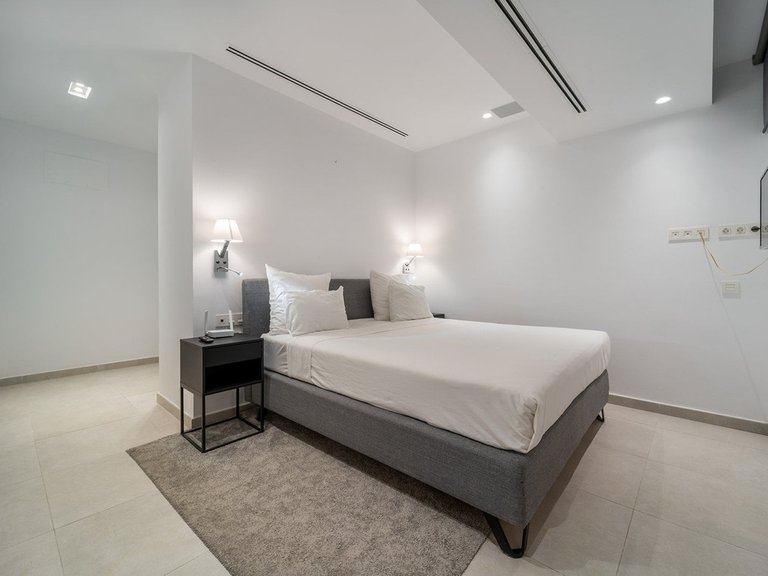 Villa for Sale in Nueva Andalucía, Malaga 59