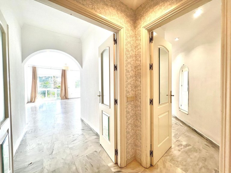 Apartment for Sale in Marbella, Malaga 11