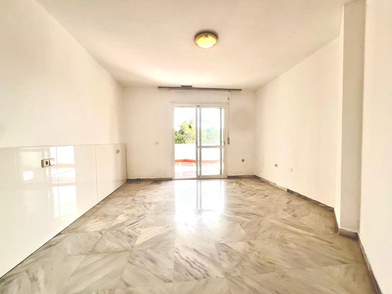 Apartment for Sale in Marbella, Malaga 12