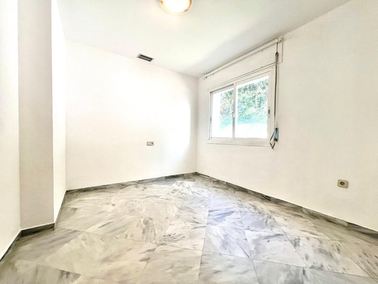 Apartment for Sale in Marbella, Malaga 17