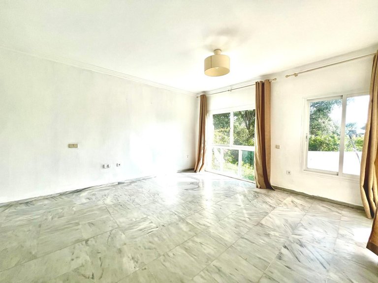Apartment for Sale in Marbella, Malaga 8