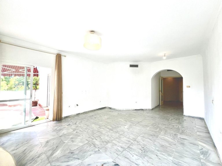 Apartment for Sale in Marbella, Malaga 9