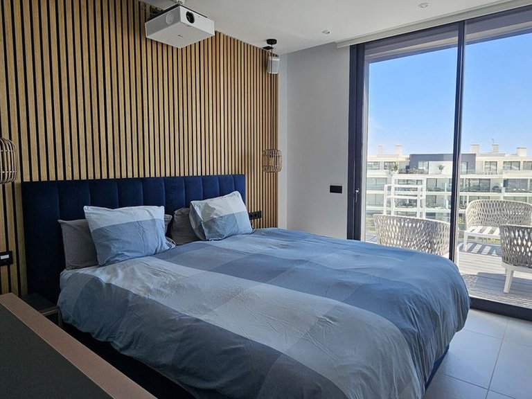 Apartment for Sale in Higueron, Malaga 15