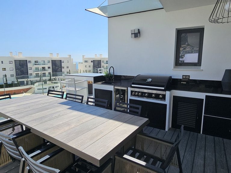 Apartment for Sale in Higueron, Malaga 5