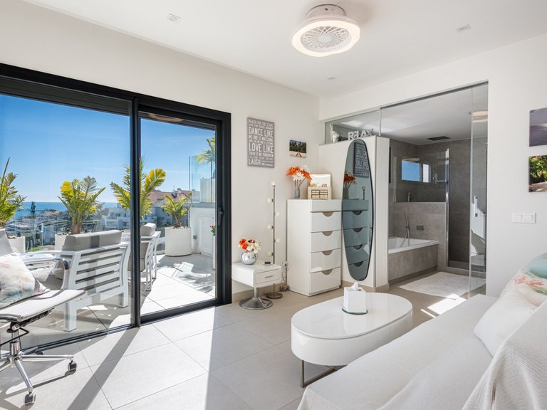 Apartment for Sale in Calanova Golf, Malaga 28