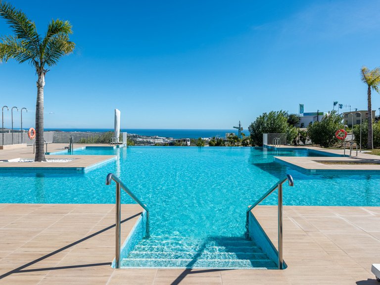 Apartment for Sale in Calanova Golf, Malaga 6