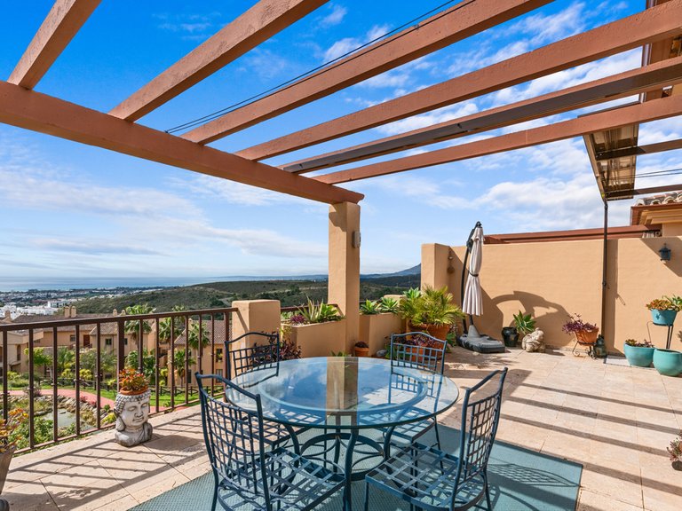 Apartment for Sale in Benahavís, Malaga 36