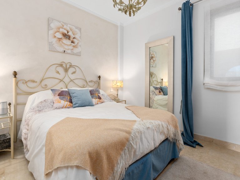 Apartment for Sale in Benahavís, Malaga 9