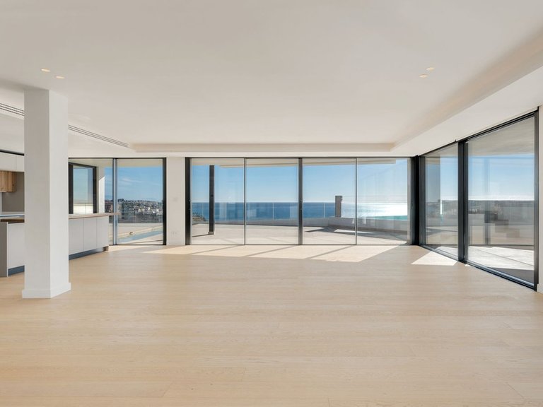 Apartment for Sale in Benalmadena, Malaga 10