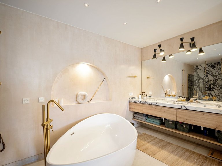 Villa for Sale in Marbella, Malaga 29