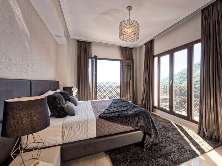 Villa for Sale in Benahavís, Malaga 26