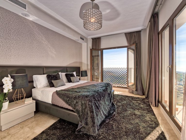 Villa for Sale in Benahavís, Malaga 27