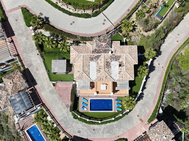 Villa for Sale in Benahavís, Malaga 3