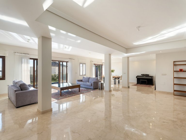 Villa for Sale in Benahavís, Malaga 42