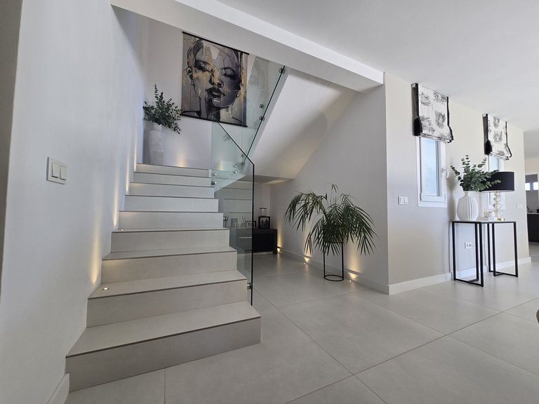 Villa for Sale in Costa del Sol, La Cala De Mijas, Malaga 16