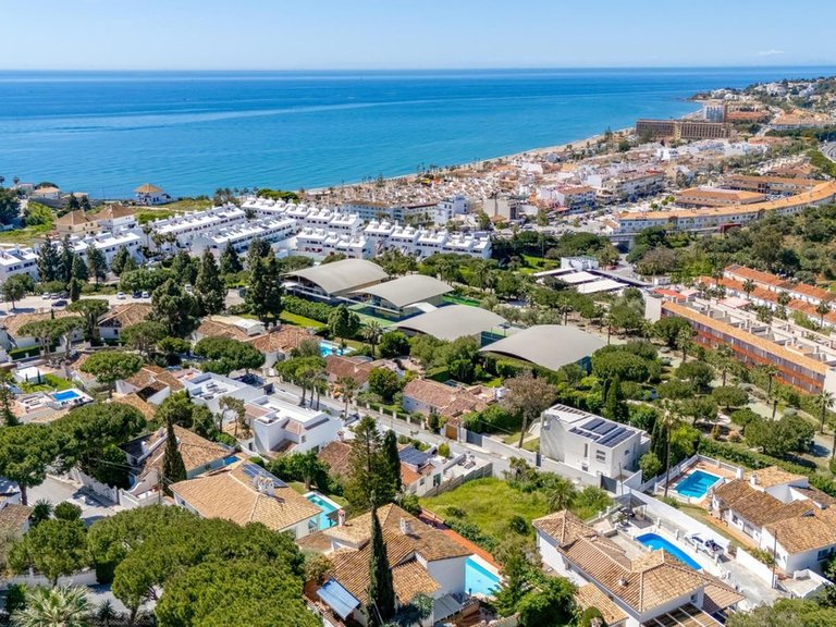 Villa for Sale in Costa del Sol, La Cala De Mijas, Malaga 3