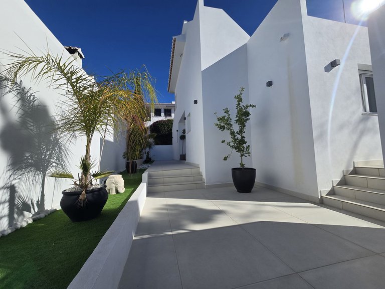 Villa for Sale in Costa del Sol, La Cala De Mijas, Malaga 40