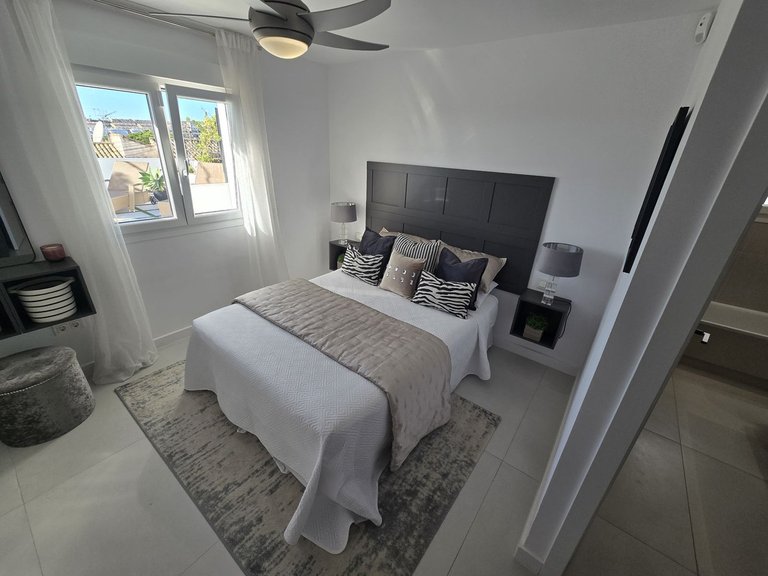 Villa for Sale in Costa del Sol, La Cala De Mijas, Malaga 56