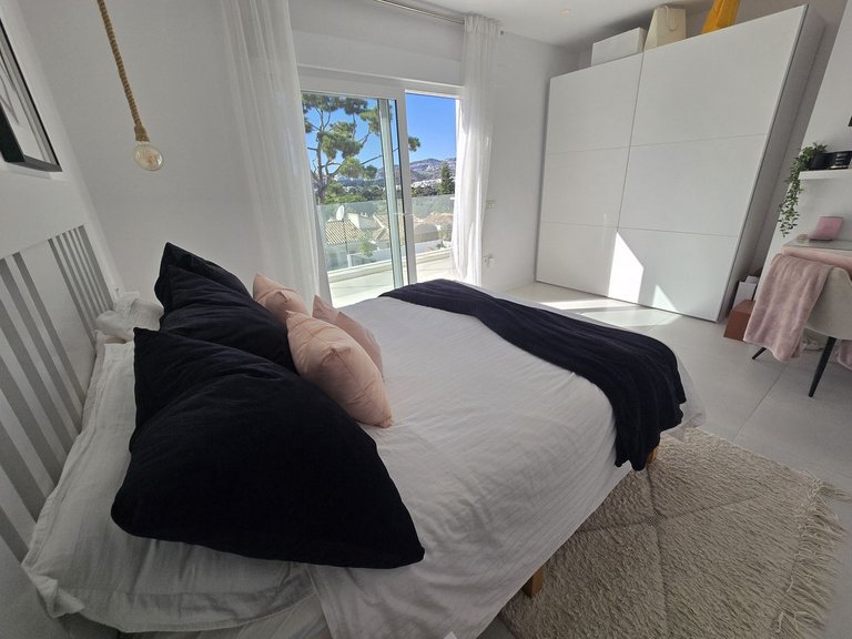 Villa for Sale in Costa del Sol, La Cala De Mijas, Malaga 75