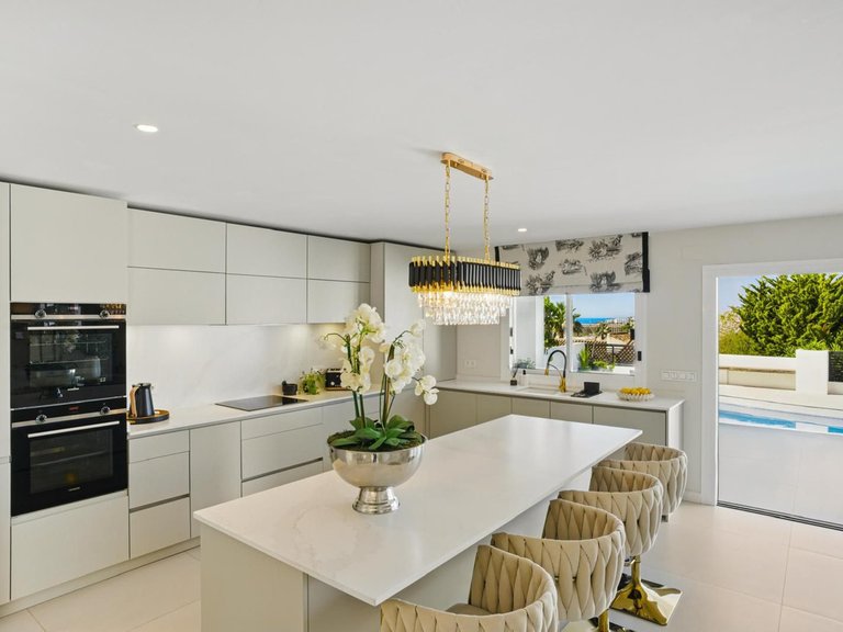Villa for Sale in Costa del Sol, La Cala De Mijas, Malaga 90
