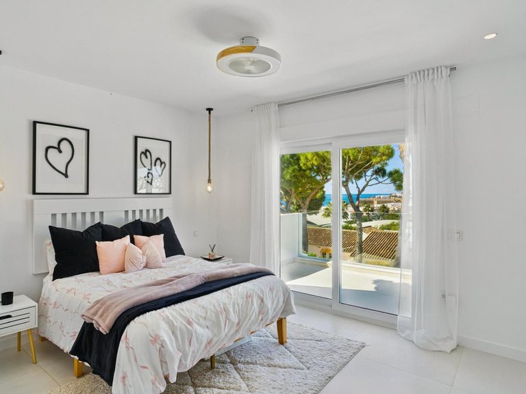 Villa for Sale in Costa del Sol, La Cala De Mijas, Malaga 96
