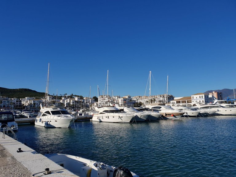 Apartment for Sale in La Duquesa, Malaga 13