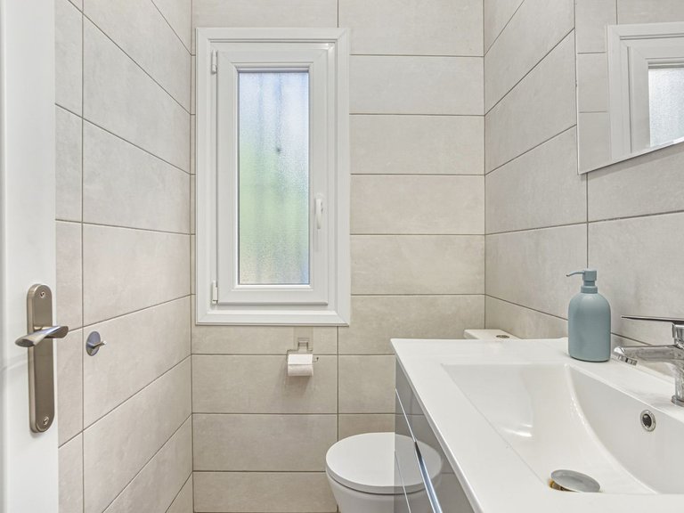 Villa for Sale in Calahonda, Malaga 11