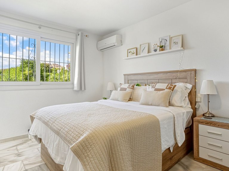 Villa for Sale in Calahonda, Malaga 13