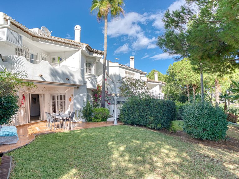 Villa for Sale in Calahonda, Malaga 3