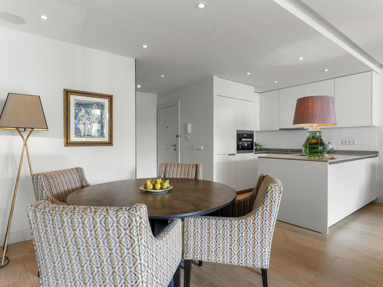 Apartment for Sale in The Golden Mile, Malaga 11