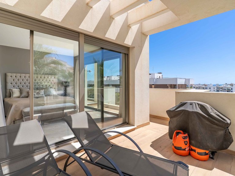Apartment for Sale in Estepona, Malaga 14
